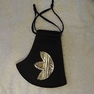 Black mask